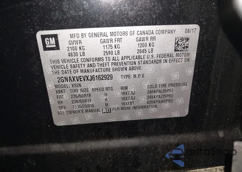 2018 Chevrolet Equinox Premier z USA, uszkodzony, nr VIN 2GNAXVEVXJ6162929